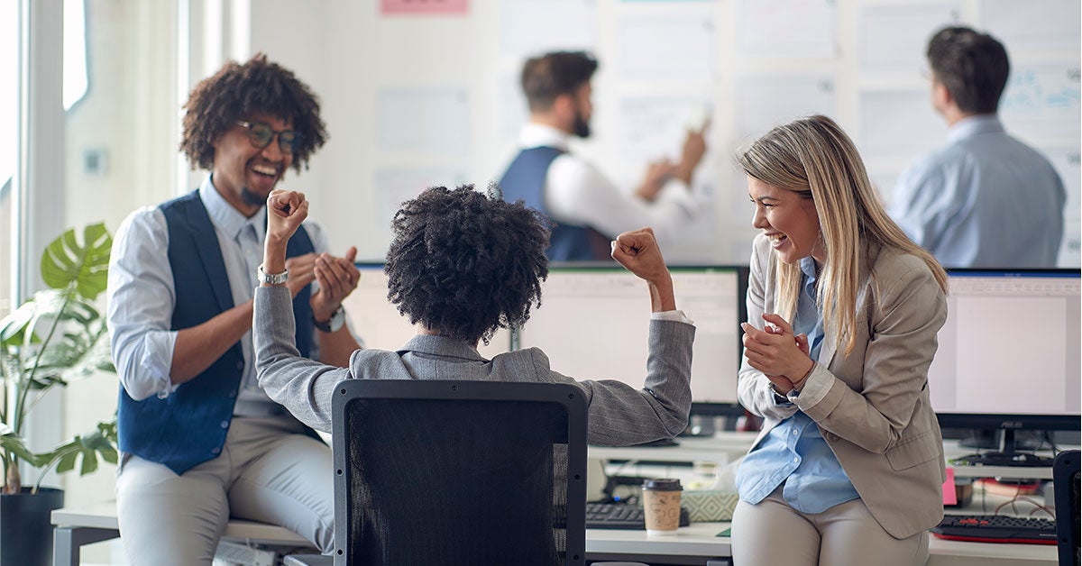 Peer Recognition: What is it and What are the Benefits