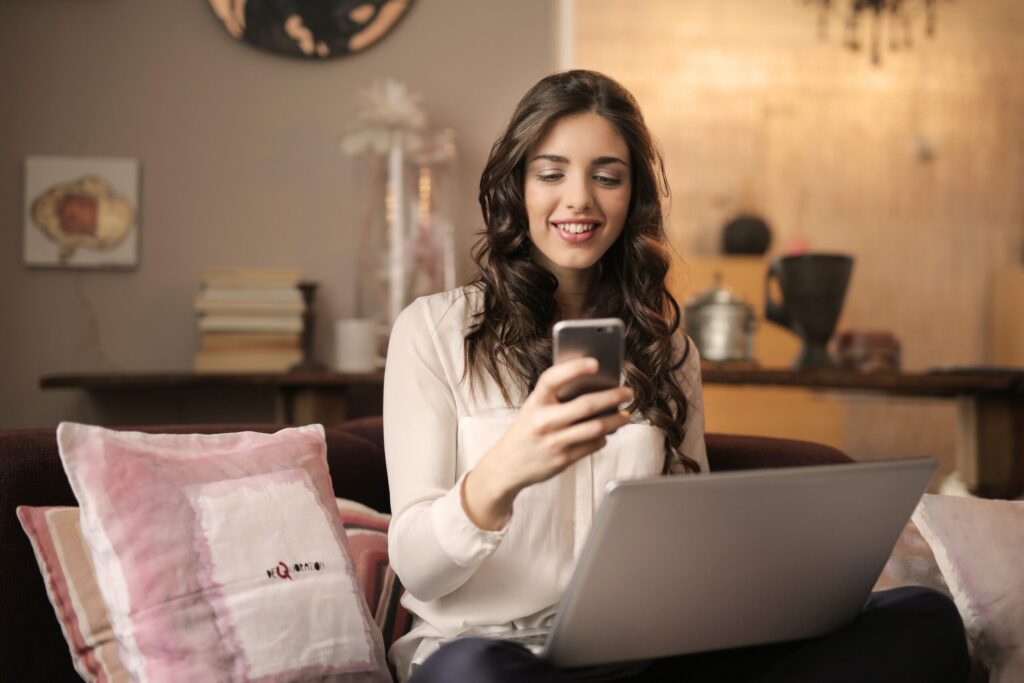 woman-using-platform-920382-1-scaled-5.jpg woman-using-platform-920382-1-scaled-5.jpg