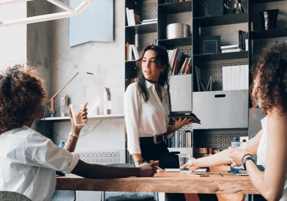 three-women-learning
